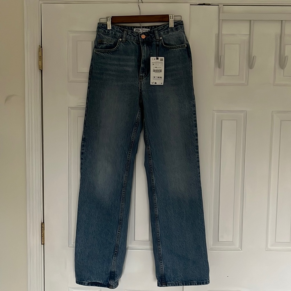 NWT Zara straight leg high rise jeans size 4